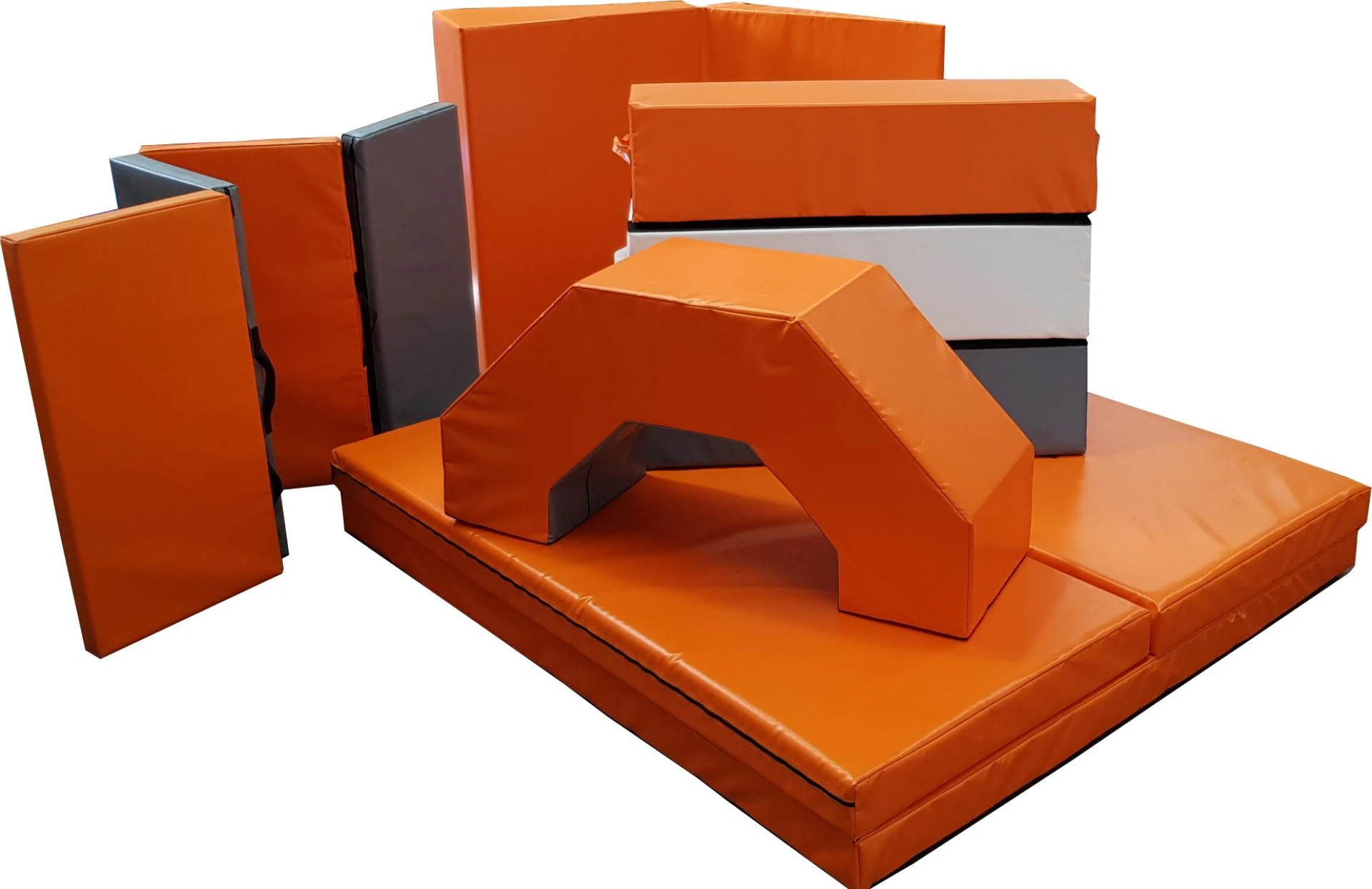 The science behind the bounce: How gymnastic mats influence performance