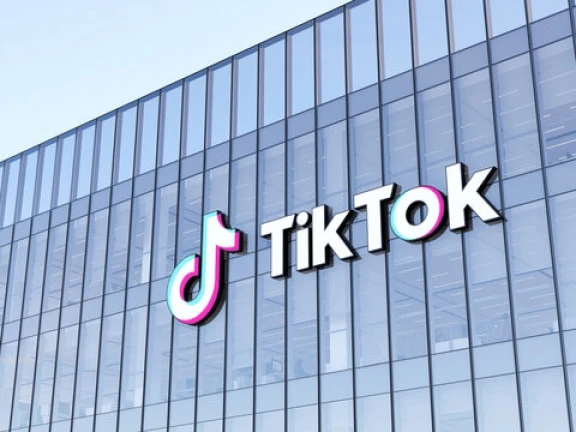 Download TikTok Videos Like a Pro: No Watermark, All Fun!