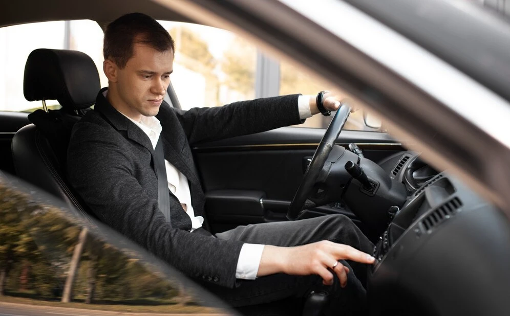 10 Reasons to Hire a Corporate Chauffeur Service in London for Business Travel
