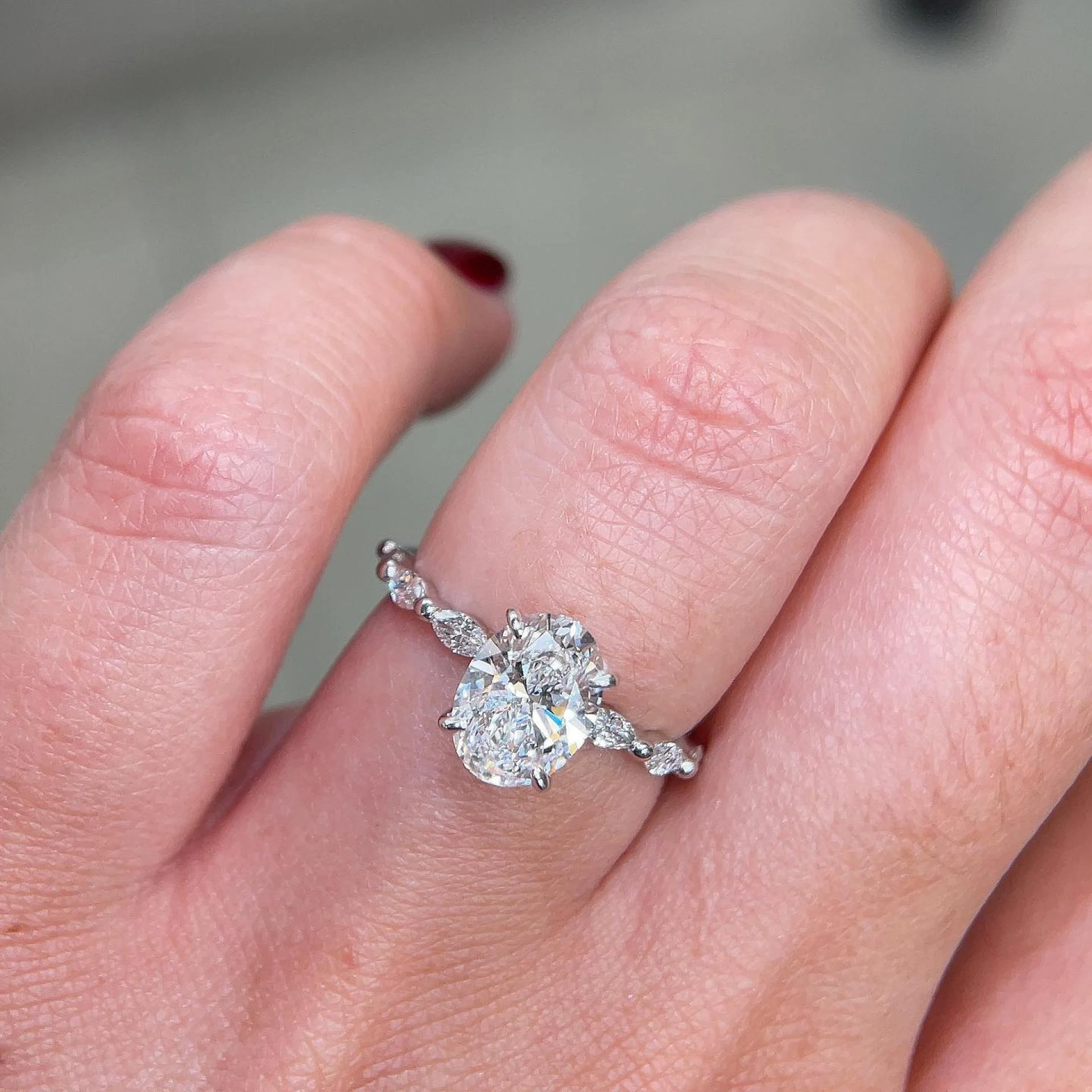 Discover The Most Distinctive Women's Diamond Wedding Bands