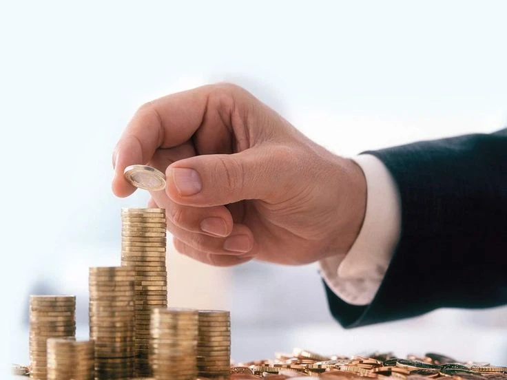 "Analyzing Bitcoin Price Trends: Gareth Soloway's Insights and CheckDot Strategies"