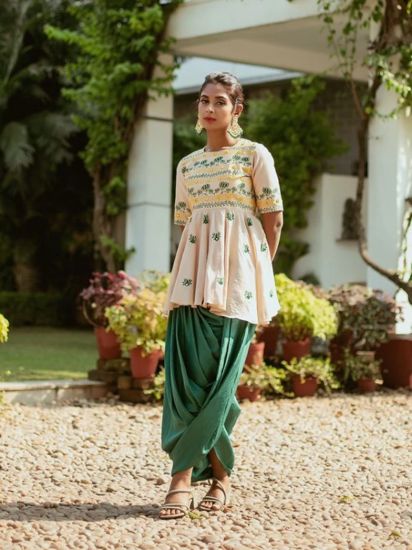 The Evolution of Indo Western Fashion: Trends and Insights for 2024