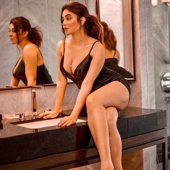 Best Call Girls in Lucknow with 30% off on Just Dial Call Girl