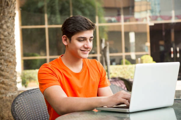 How to Learn Digital Marketing Online: A Step-by-Step Guide