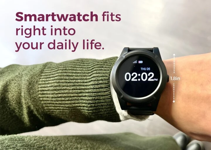 How Smartwatches Enhance Elderly Living