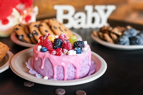 Looking for the best cake toppers shop in Kalyan for making the perfect cake at home