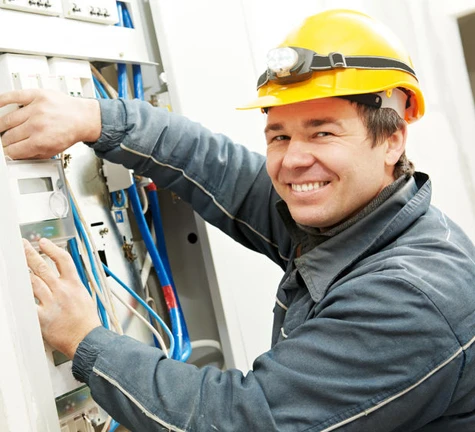 How Does an Electrician Help You During an Emergency?