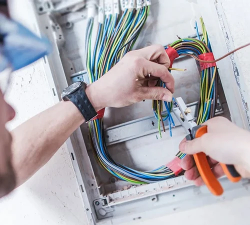 Why You Should Always Consider Hiring a Reliable Electrician?