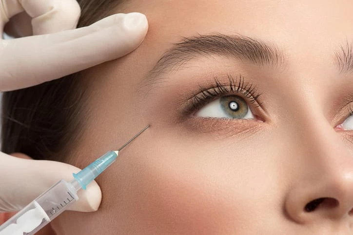 Smooth Out Wrinkles: Discover the Magic of Botox