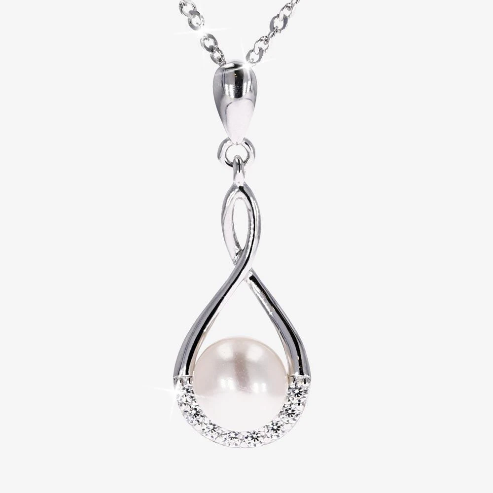 Best Accessories with Soul and Style: Add Personality to Your Outfits