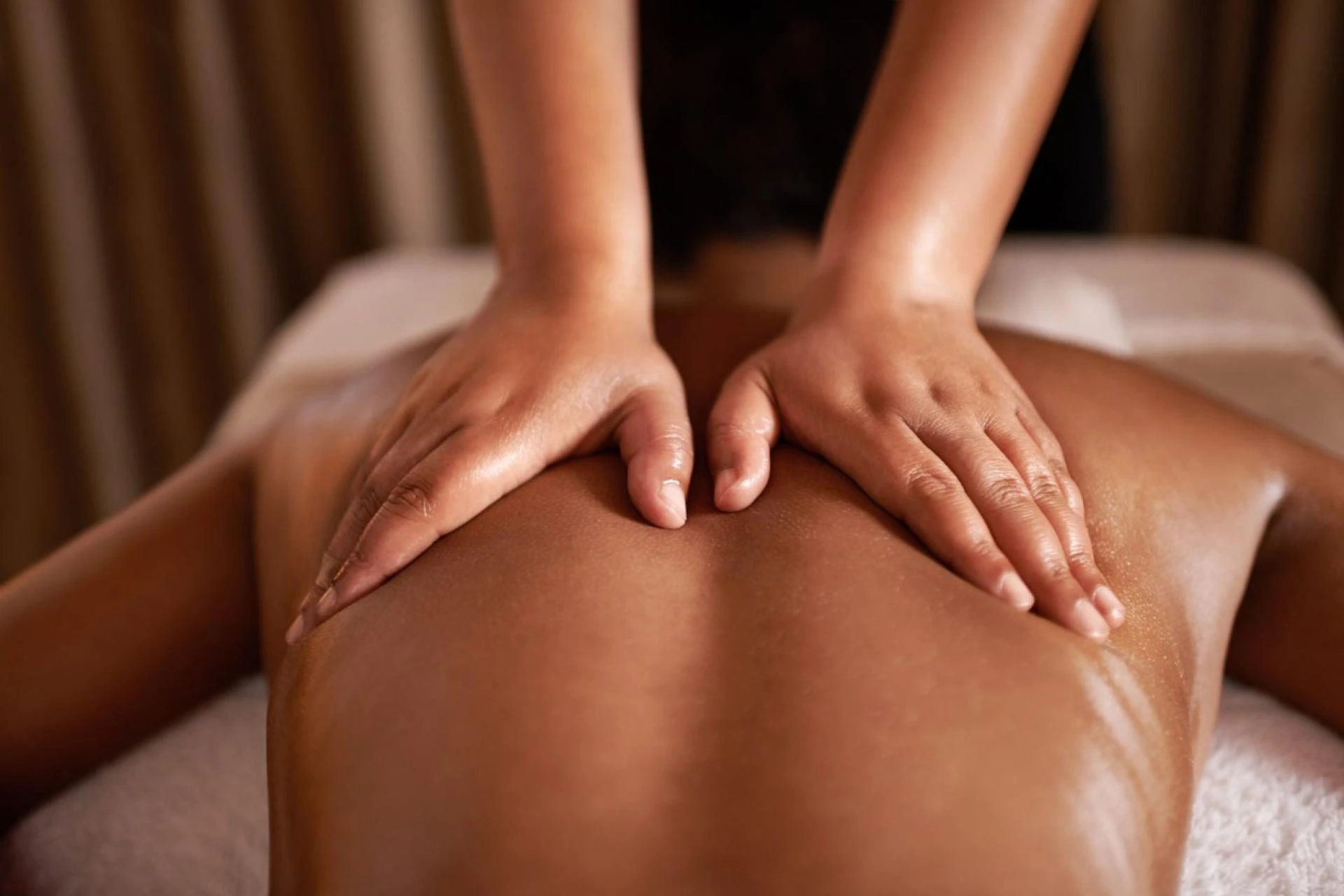 The Art of Sensual Massage: Exploring the Power of Touch