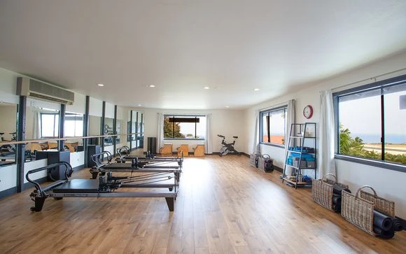 Hawaiibluemoon.com Reveals 7 Benefits of Beach Yoga