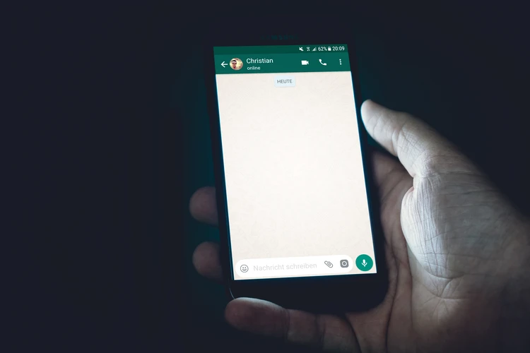 How to Hide Your Online Status on WhatsApp Business