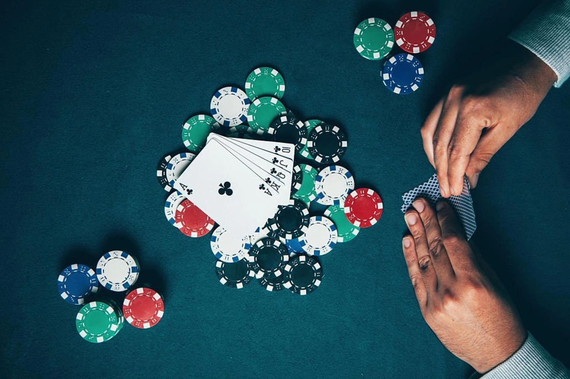 A Complete Guide to Teen Patti Online Gaming At Playon99