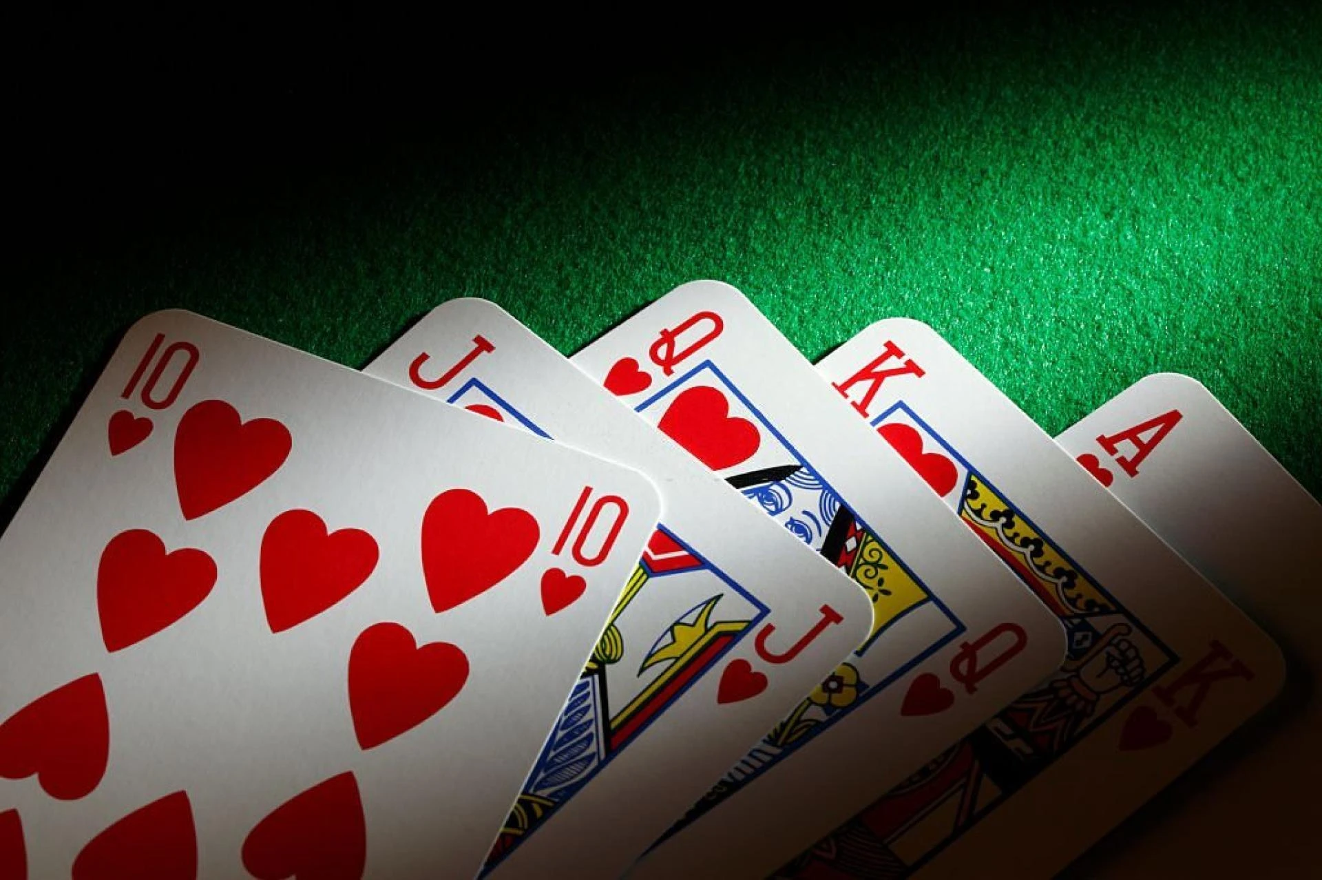 10 Tips And Tricks Of Online Poker Games At Playon99