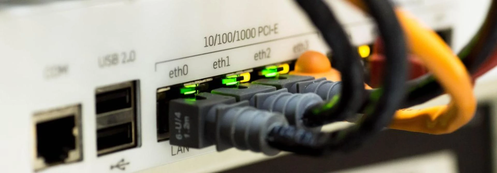 How does VPLS (Virtual Private LAN Service) compare to MPLS