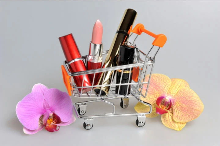 Cosmetics Market to Experience a Hike in Growth by 2027