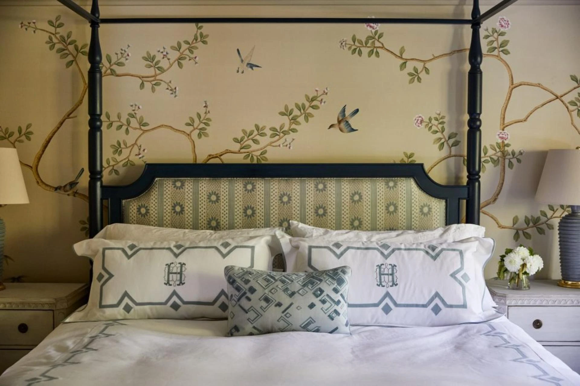 How To Transform Your Bedroom With Upholstered Headboards?