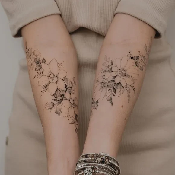The Ultimate Guide to Achieving Natural-Looking Fine Line Tattoo