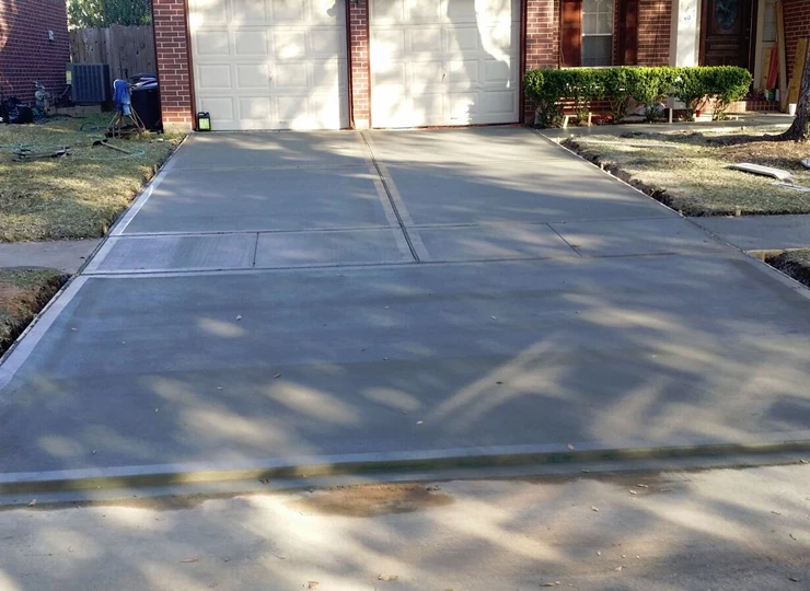 Reasons to Choose a Concrete Parking Lot for Your Business in Houston