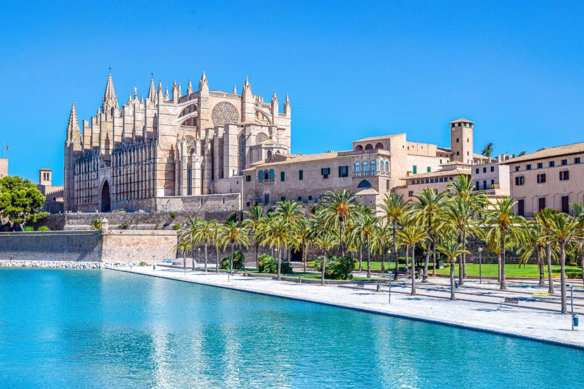 10 best churches in Spain