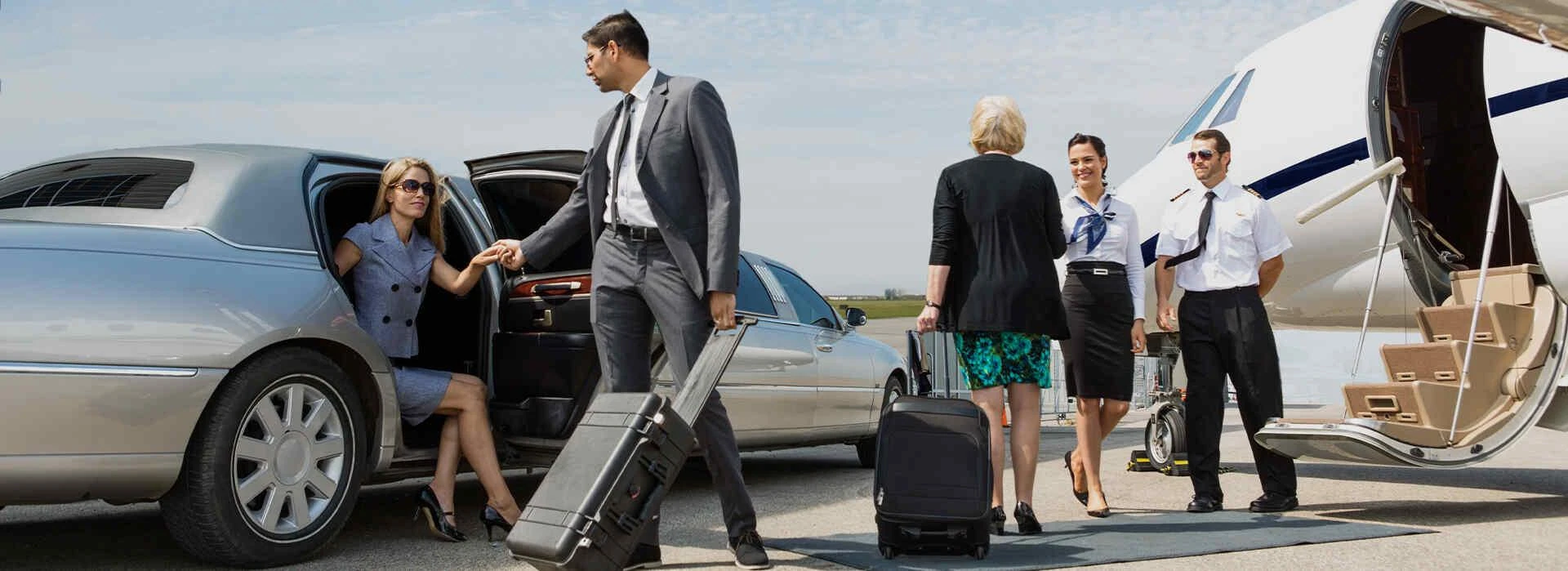 Top-Notch Airport Limo Service: Book Your Ride Today