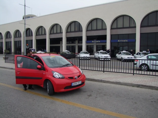 A Complete Guide To Choosing The Best Car Hire Company in Malta