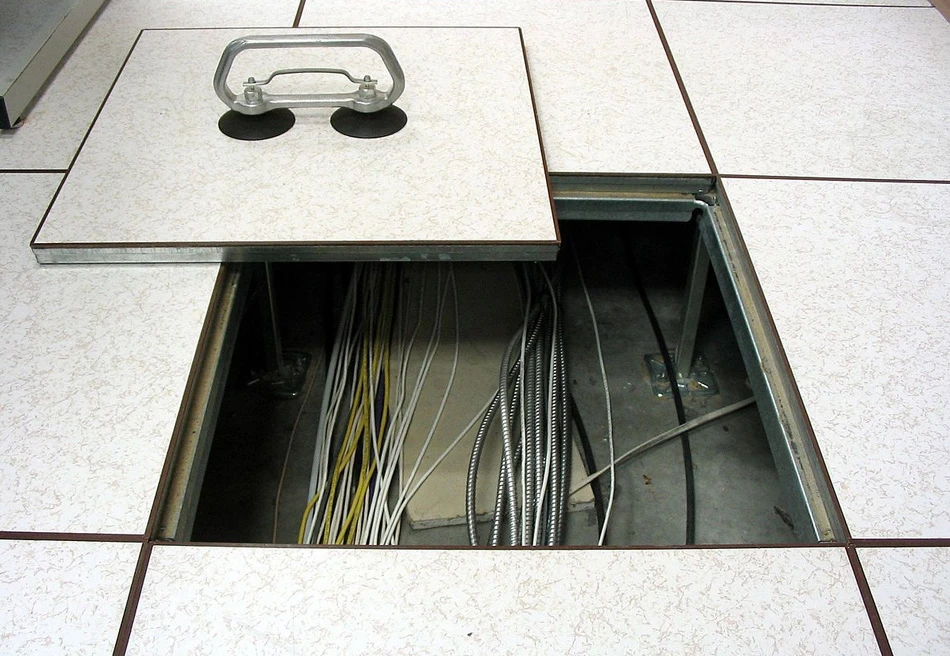 How to Choose the Right Raised Floor Service Provider