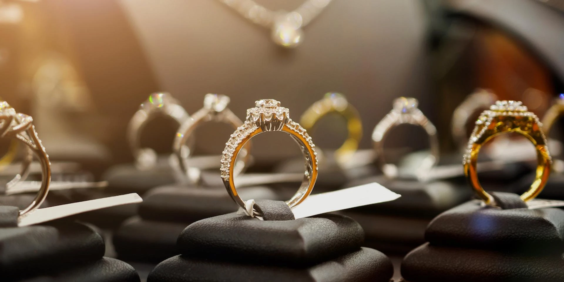 Finding Forever: The Ultimate Guide to Navigating Engagement Ring Shops