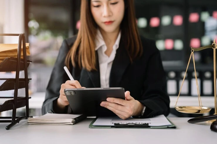 7 Essential Documents You Can Notarize with a Mobile Notary in Long Beach