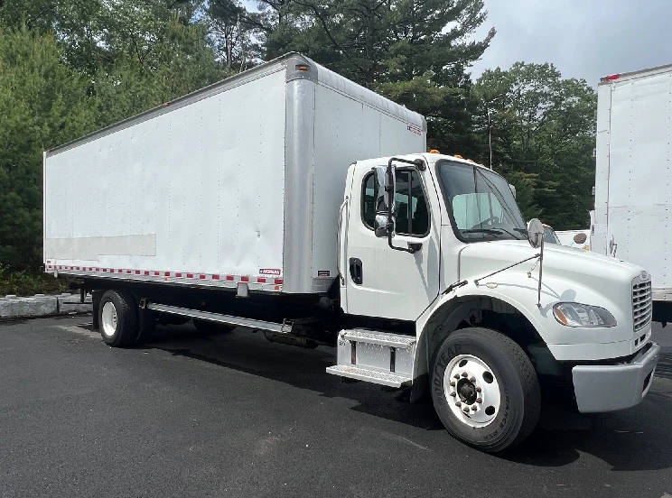 The Ultimate Guide to Freightliner Box Trucks: Features and Benefits