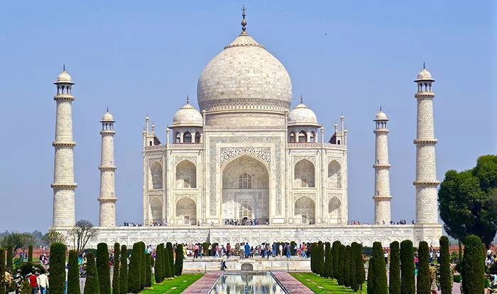 Top Experiences to Enjoy in Agra on Your Golden Triangle Tour