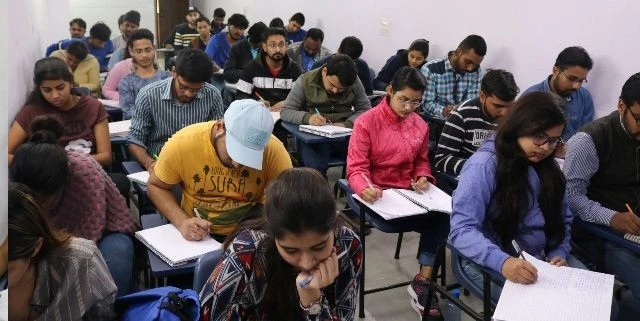 What are the top Digital Marketing Courses in Delhi, A complete guide