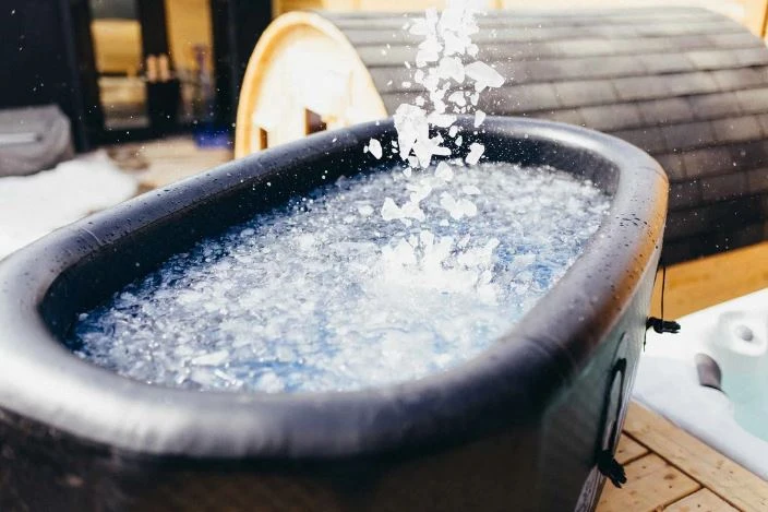 Cold Plunge — What are the Benefits?