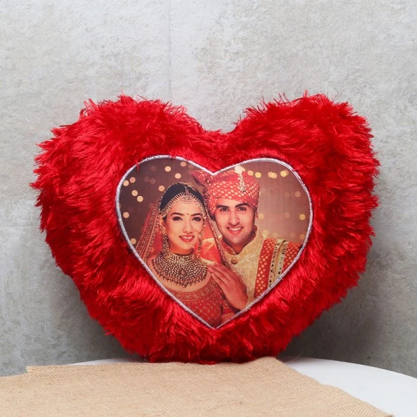 Make Her Feel Good with 7 Gorgeous Karwa Chauth Gifts