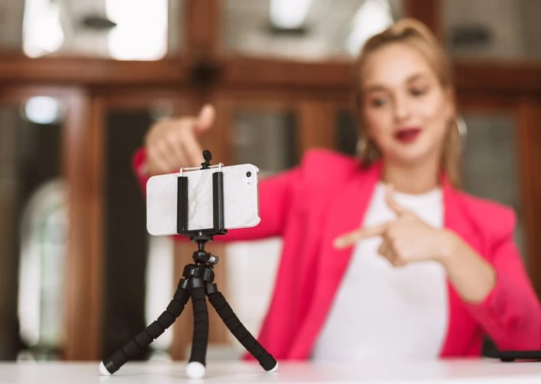 Influencer Marketing in 2023: What to Expect and How to Succeed in the Evolving Landscape