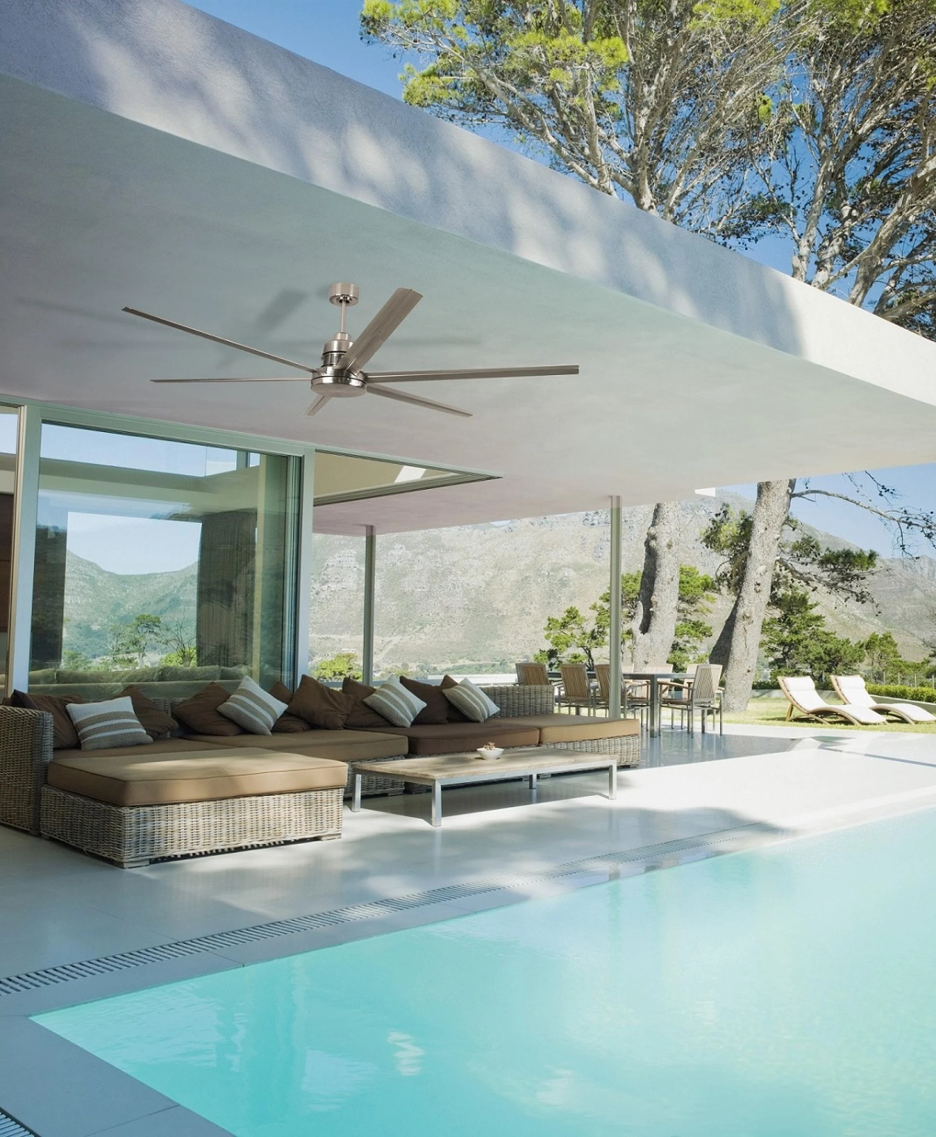 3 Reasons Why Installing a Ceiling Fan Outdoors Makes a Lot of Sense