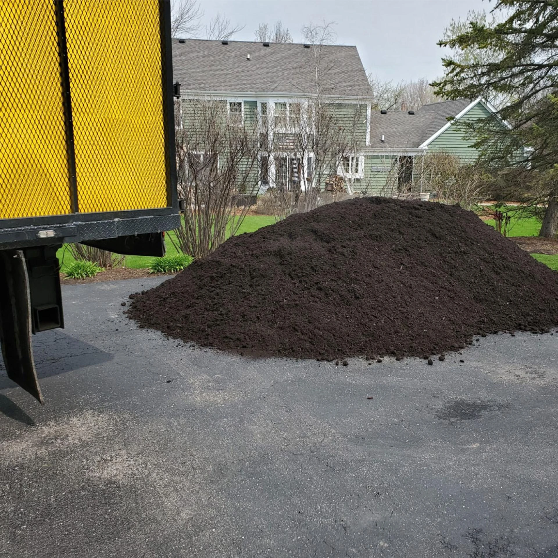 Enhance Your Landscape with Rubber Mulch: A Sustainable Solution from 83 Landscape Supply