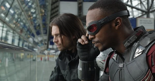 Captain America in Falcon &amp; Winter Soldier TV Show Set Images