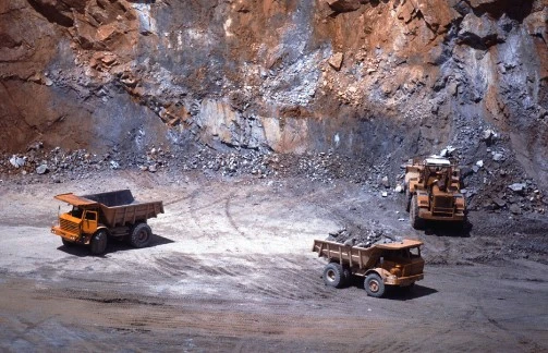 Exploring the Iron Ore Mining Market: Insights into Growth, Revenue, and Outlook