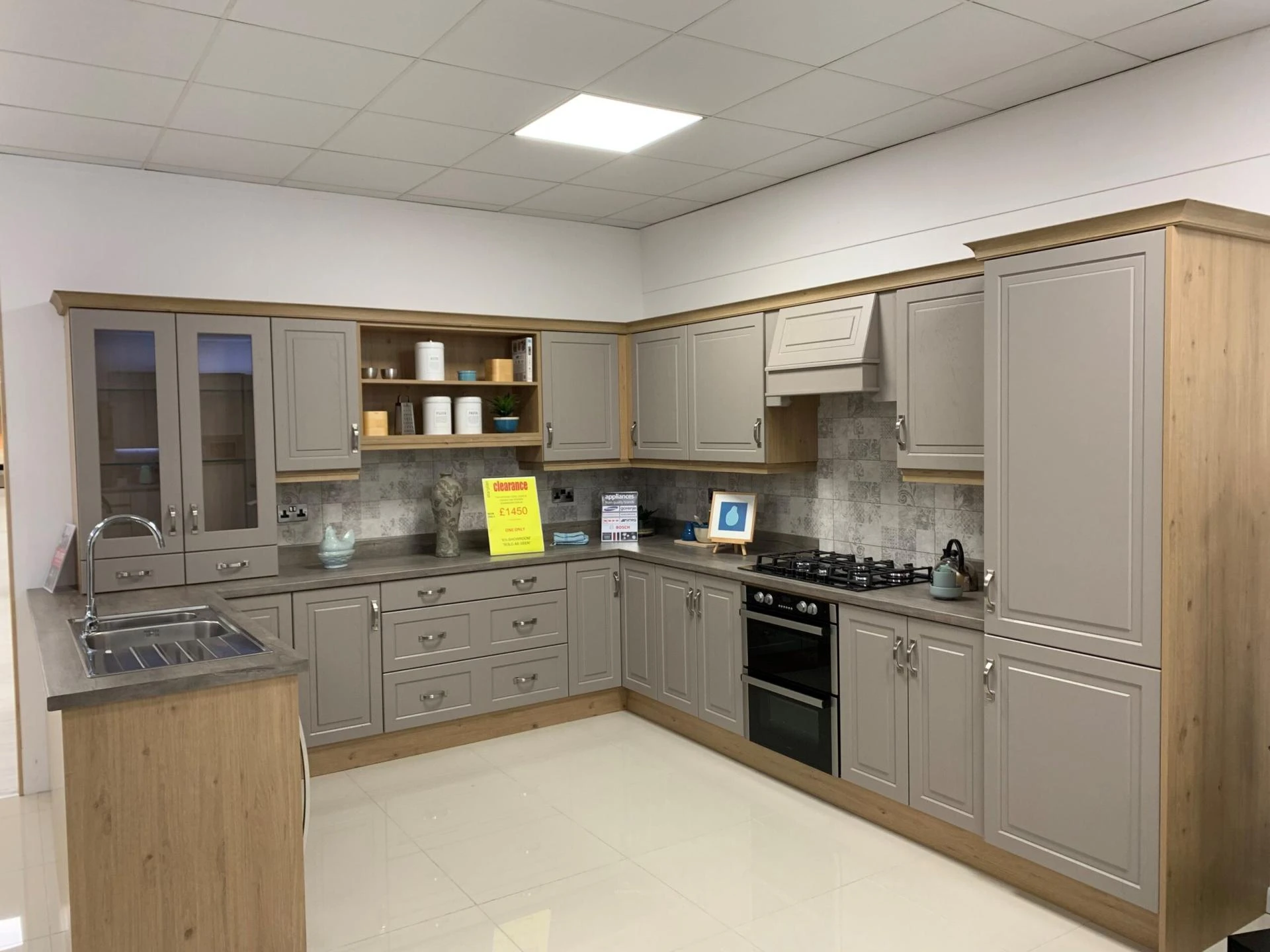 Organizing your fitted kitchen cabinets like a pro