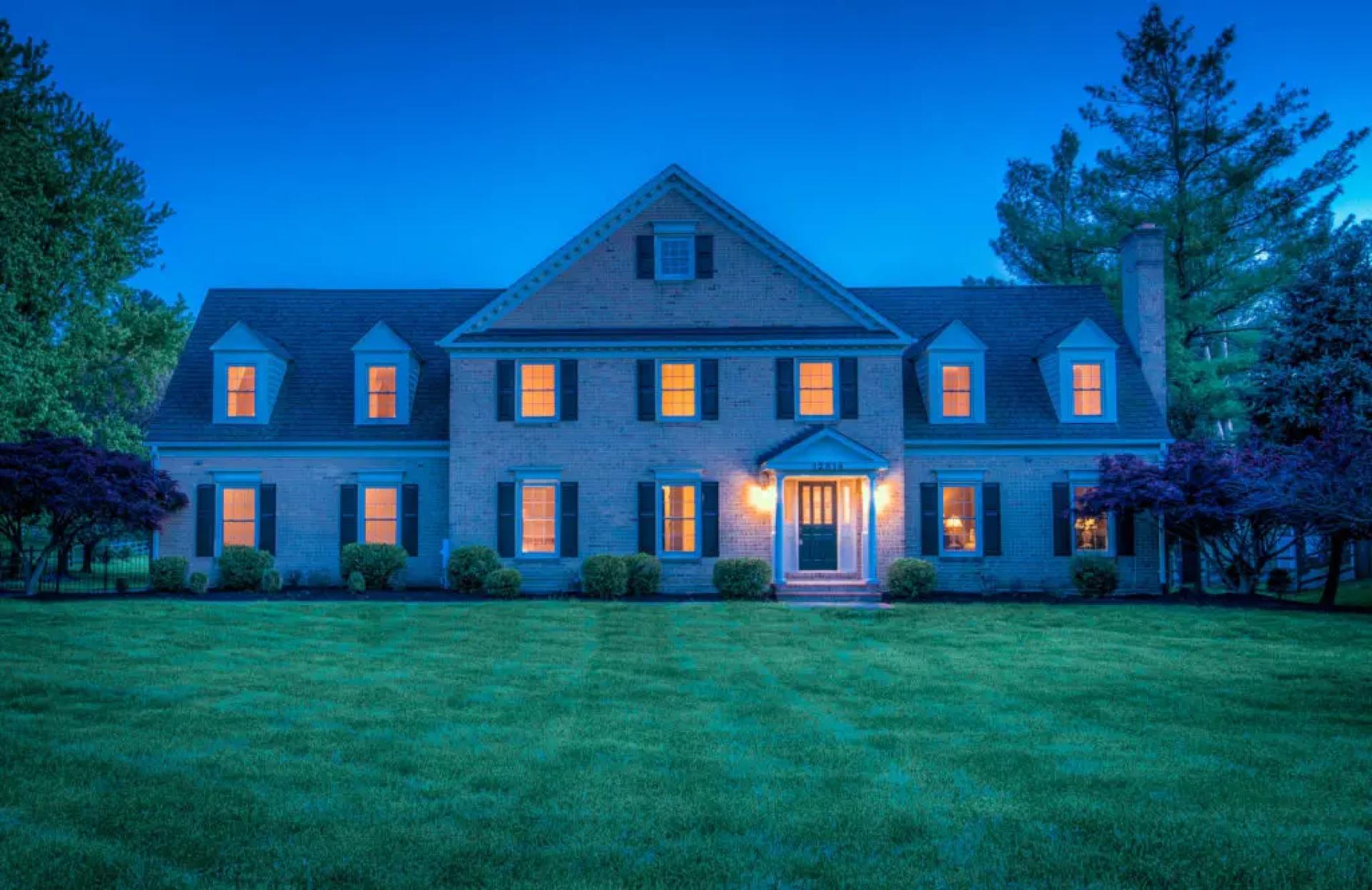 We Buy Houses Easily Available in Pomona, California