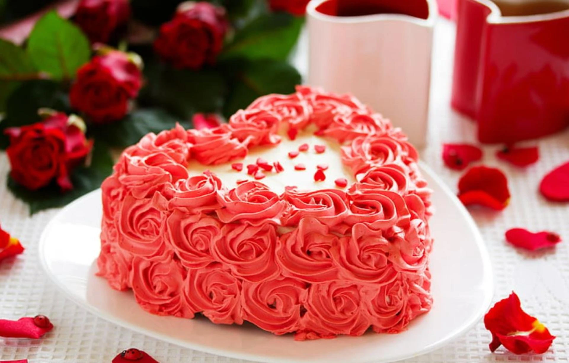 Sweet Indulgences: Unveiling the Irresistible World of Valentine's Day Cakes in Dubai