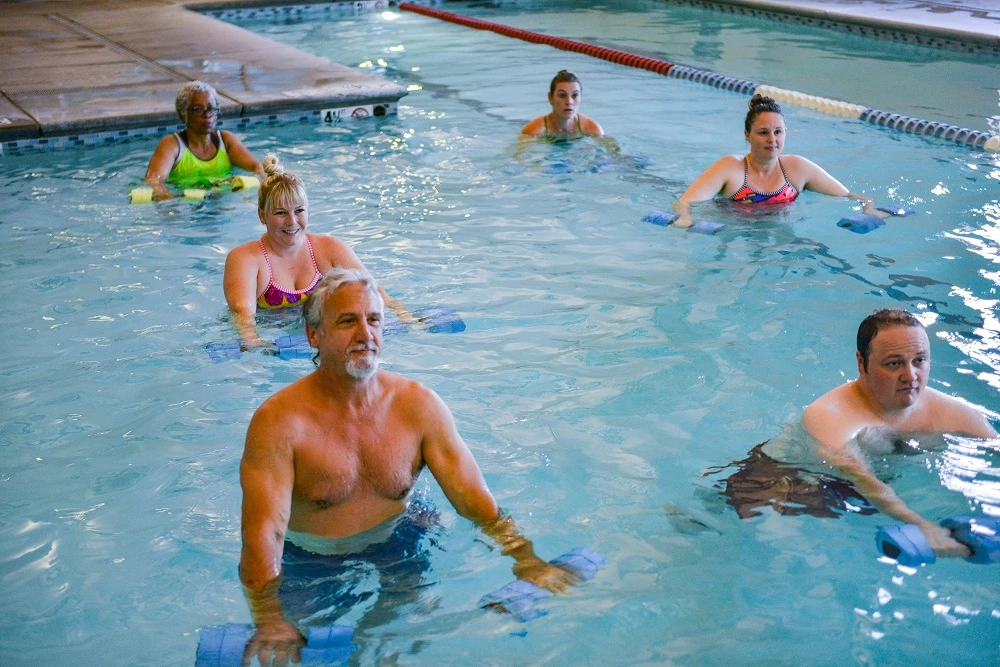 Why Seniors Serious About Fitness Should Choose a Health Club