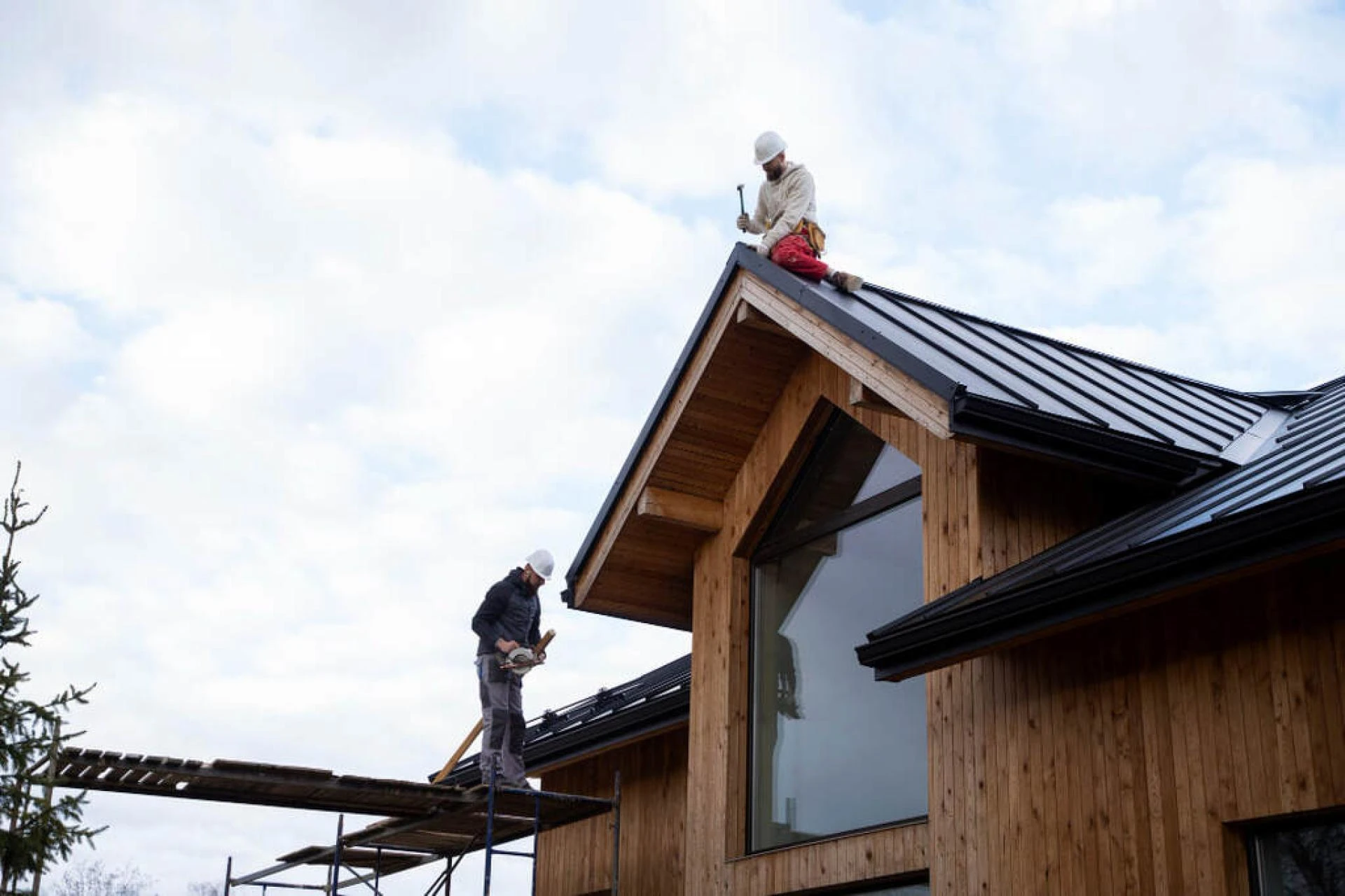 Why Yorba Linda Homeowners Should Trust Roofing Experts For Their Projects