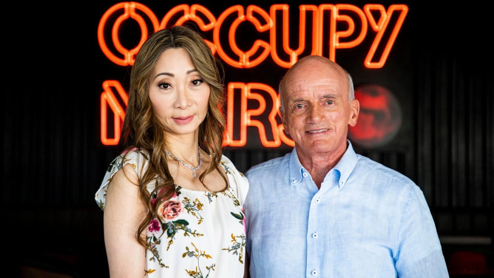 World’s 1st space tourist signs up for flight around moon