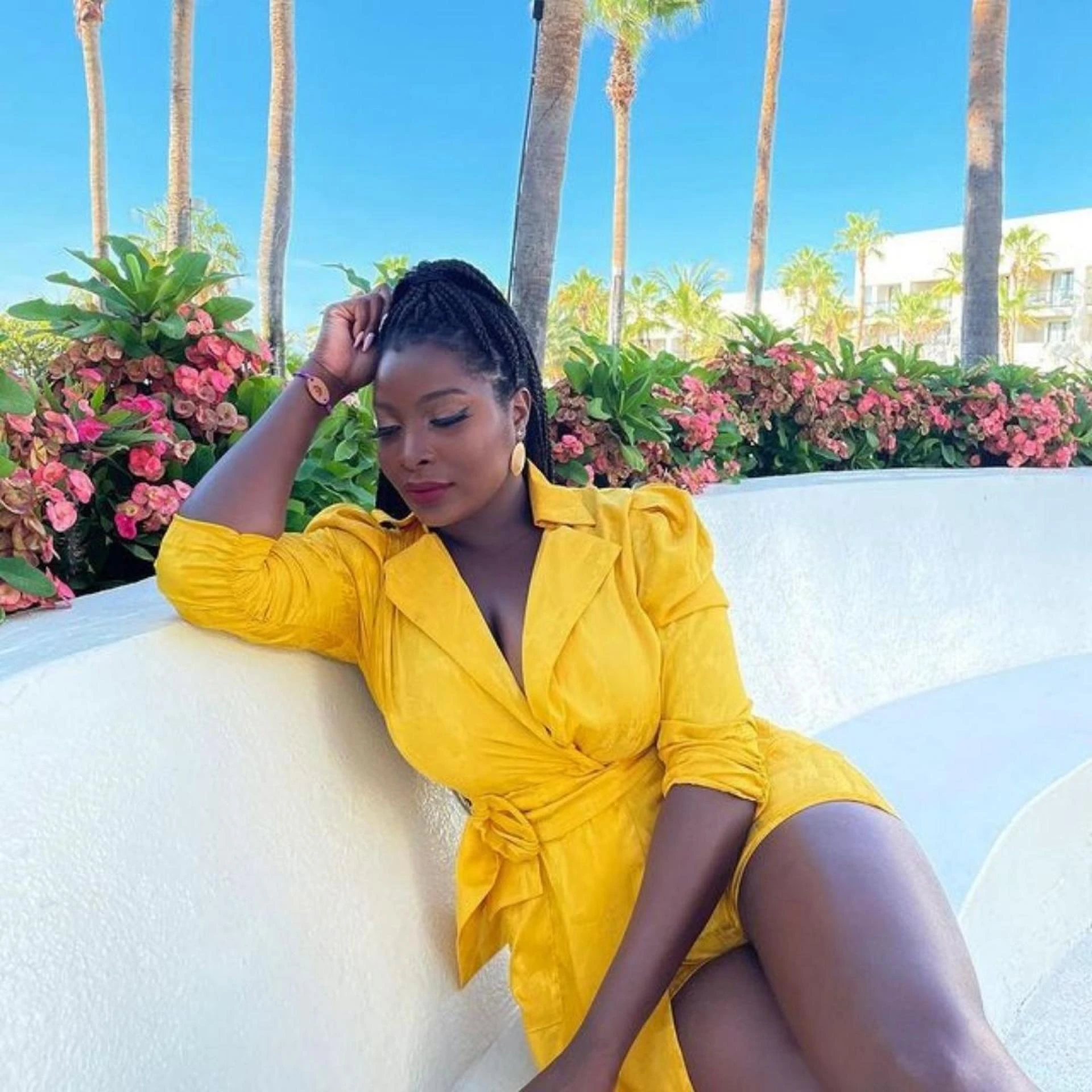 Box braids with small, medium and jumbo box braids