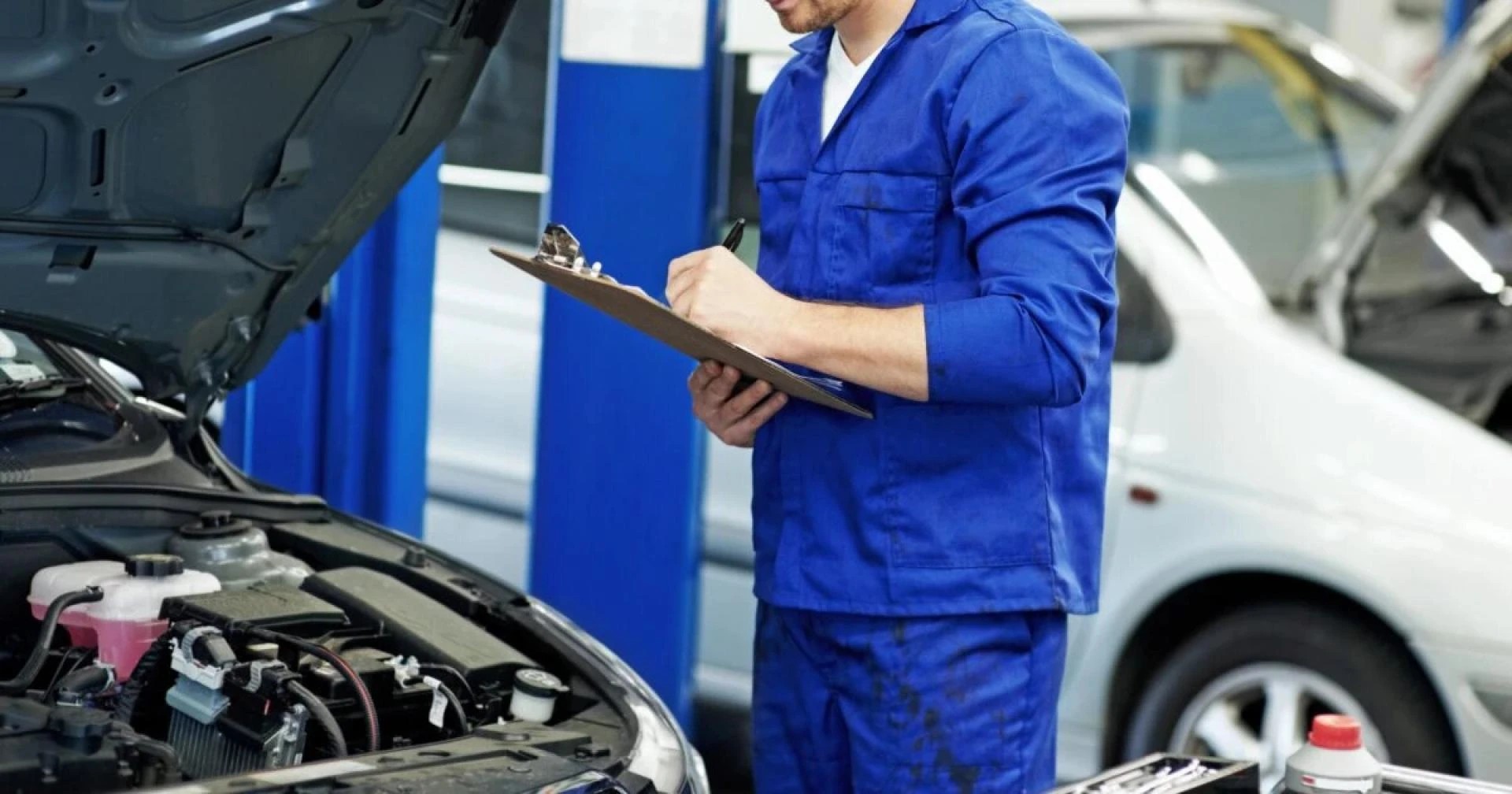 A Step-by-Step Guide to Your Visit to a Car Service Centre