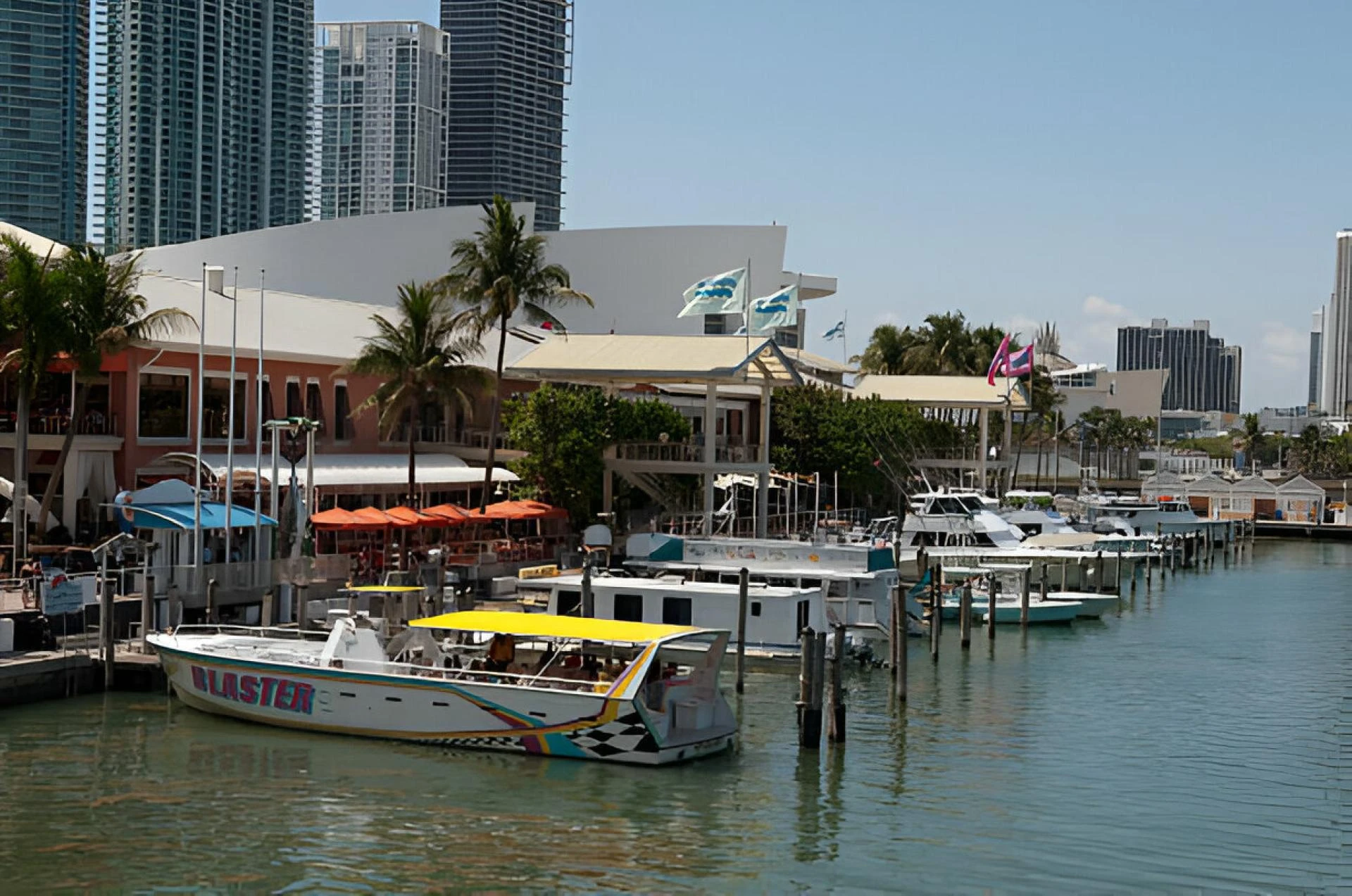 Cultural Immersion: Exploring Miami's Diverse Heritage from the Water
