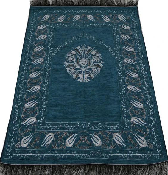 Soft and Comfortable Prayer Rugs - Gift Islamic
